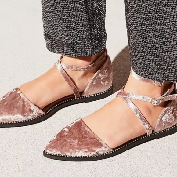 Free People Shoes - Free People x Farylrobin Velvet Florence Flats Size 7